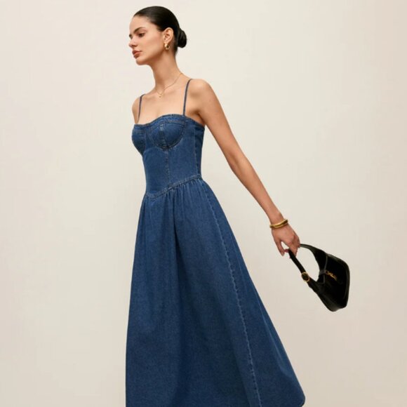 Commense Dresses & Skirts - Sweetheart denim dress